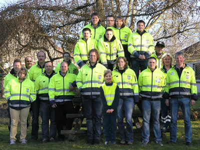 Funk-Hilfs-Dienst-Mitglieder in Einsatzjacke Foto: Unser Team